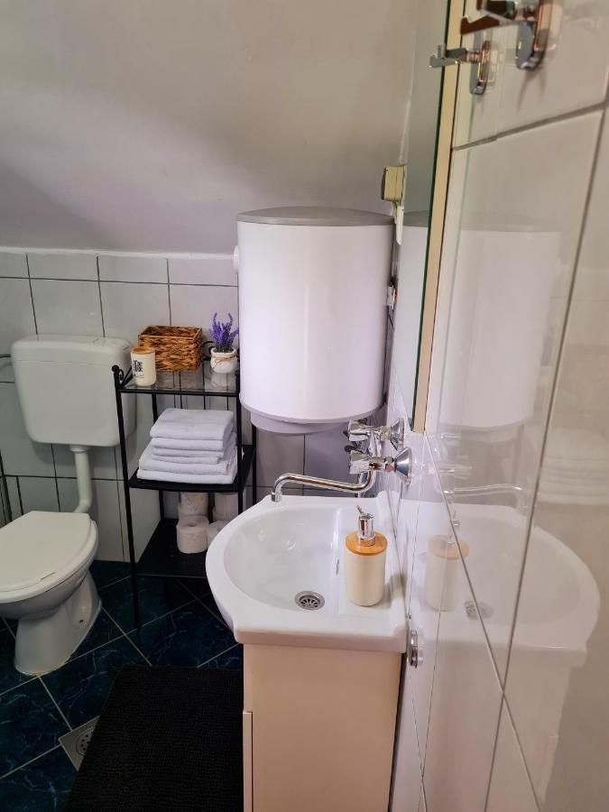 Apartman Poznanovic Apartment Rakovica Luaran gambar